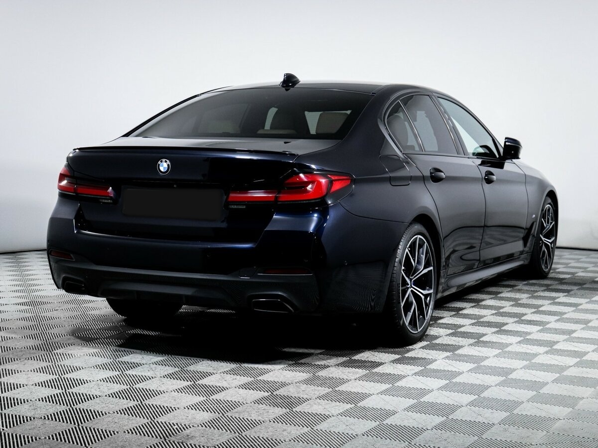 BMW 5 серии 2020 года с пробегом. Фото: #4