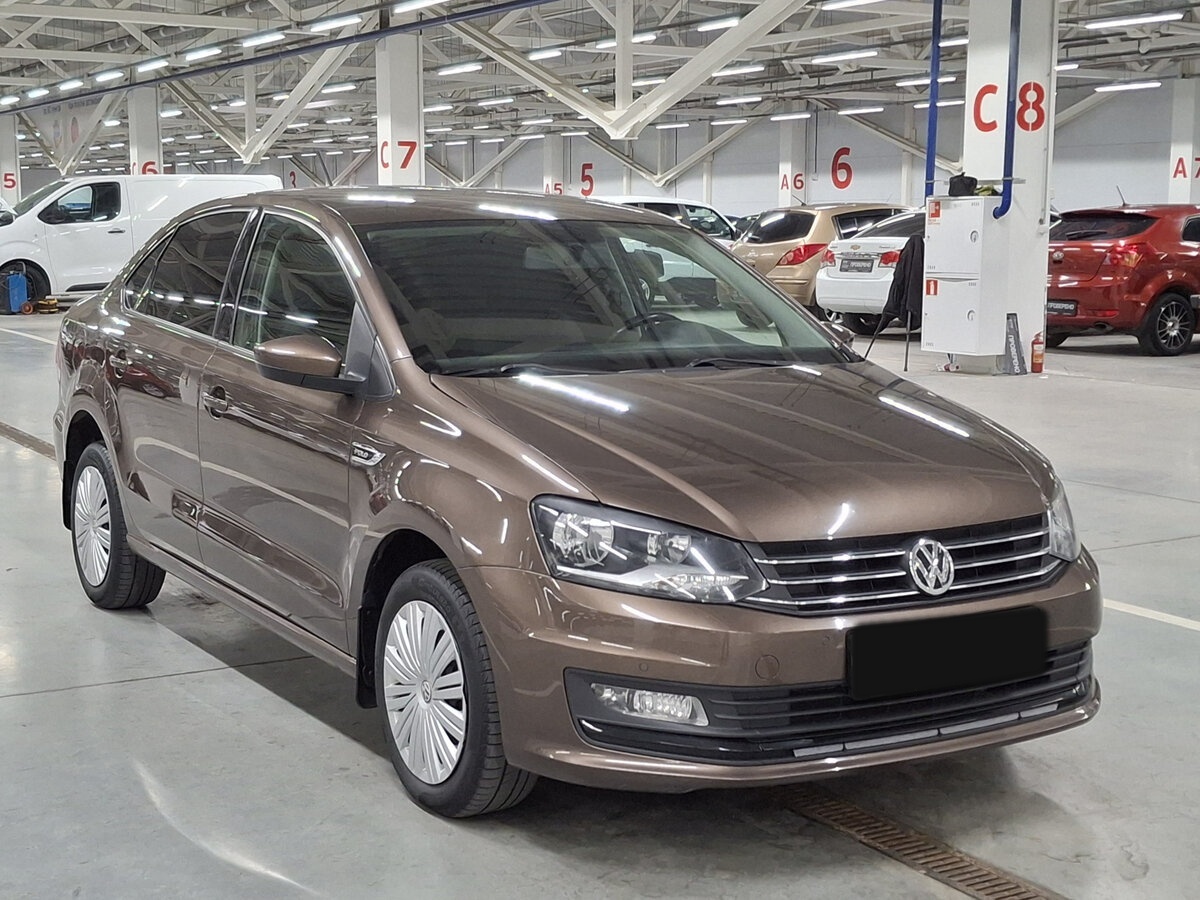 Б/У Фольксваген Поло 2018 года. Фото: #2