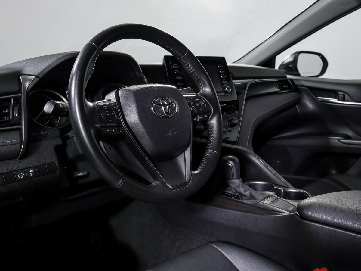 Toyota Camry 2023 года с пробегом. Фото: #10