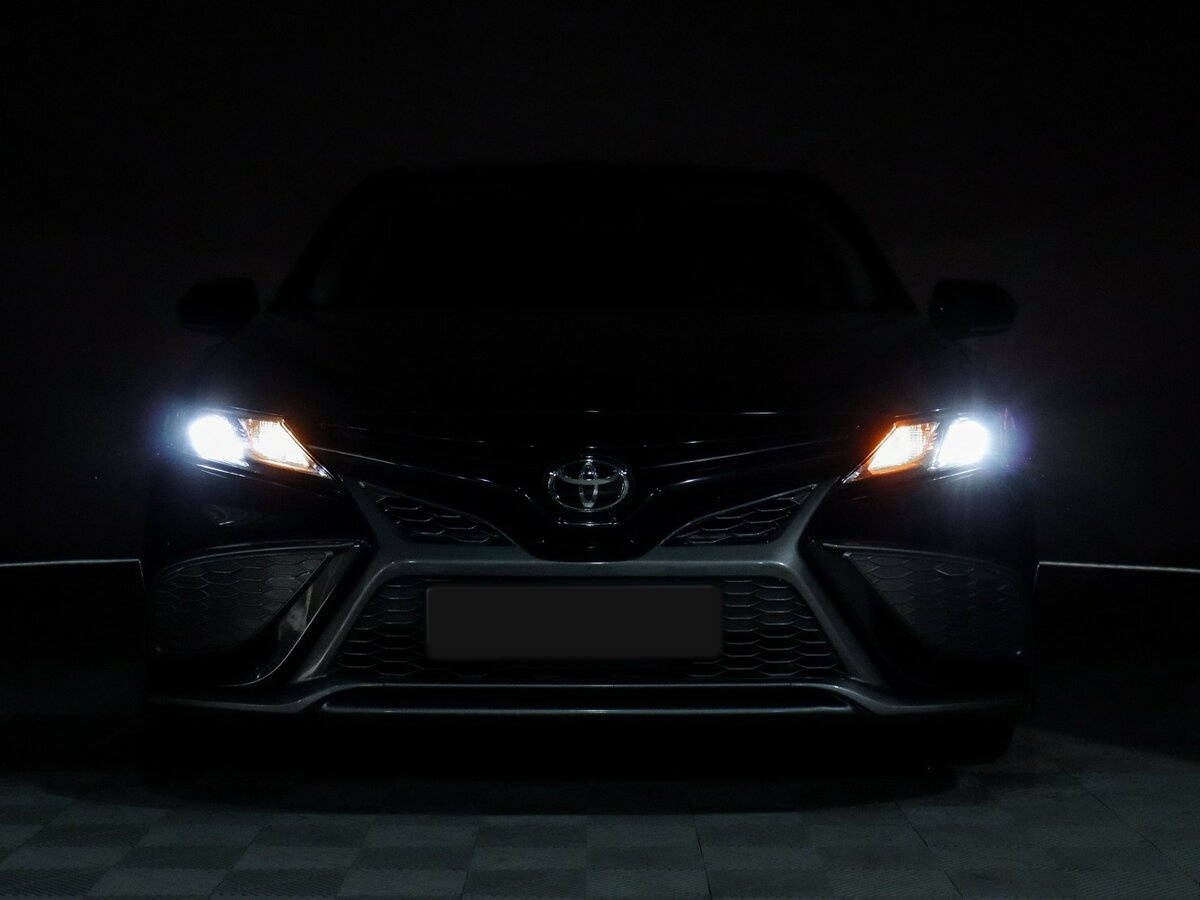 Toyota Camry 2023 года с пробегом. Фото: #15