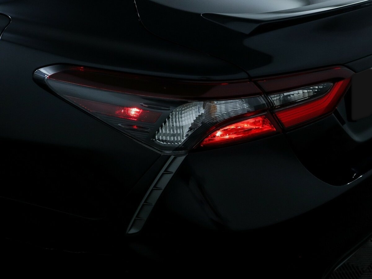 Toyota Camry 2023 года с пробегом. Фото: #17