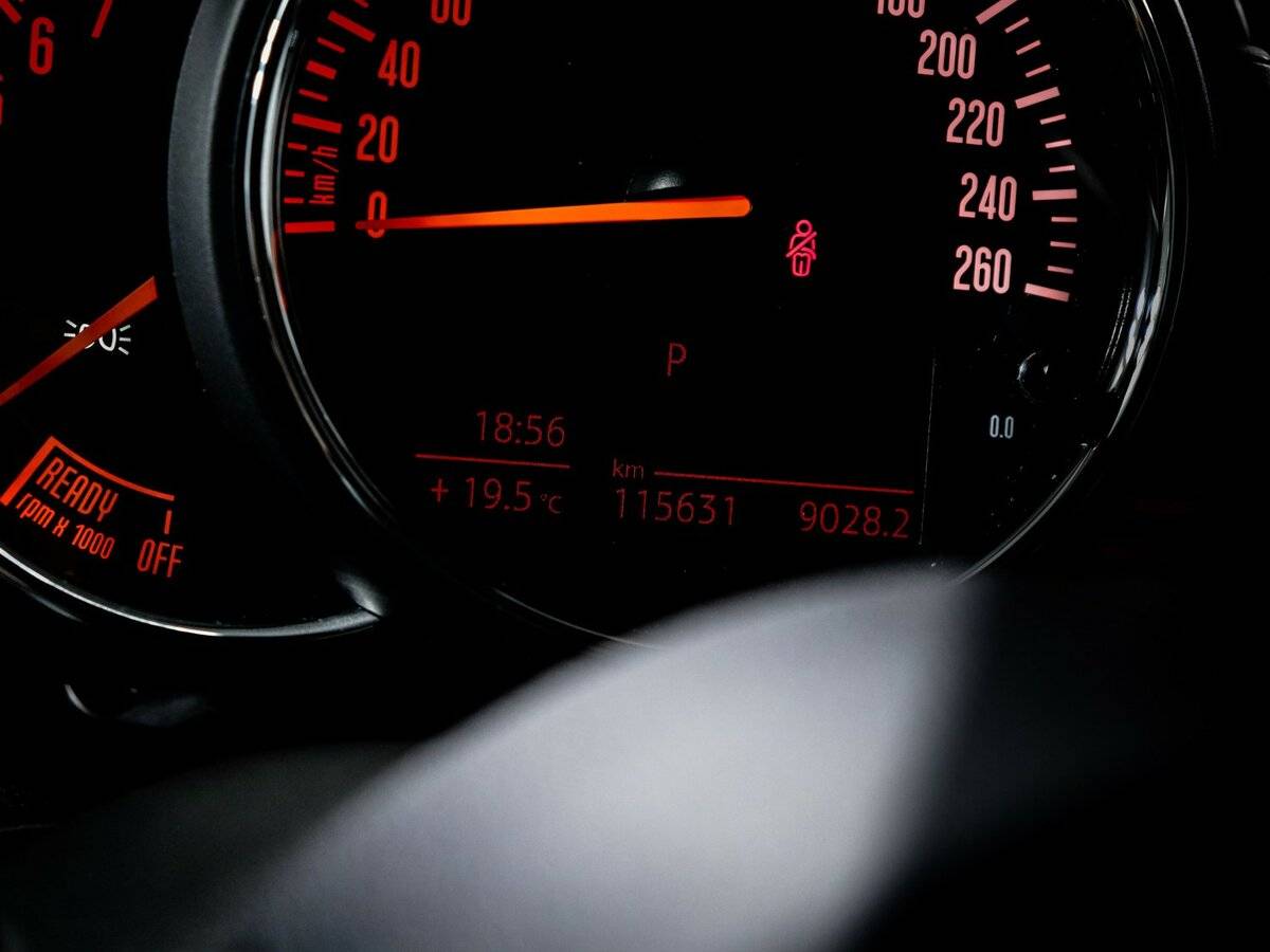 Mini Clubman 2017 года с пробегом. Фото: #10