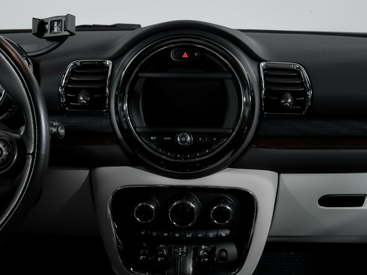 Mini Clubman 2017 года с пробегом. Фото: #12