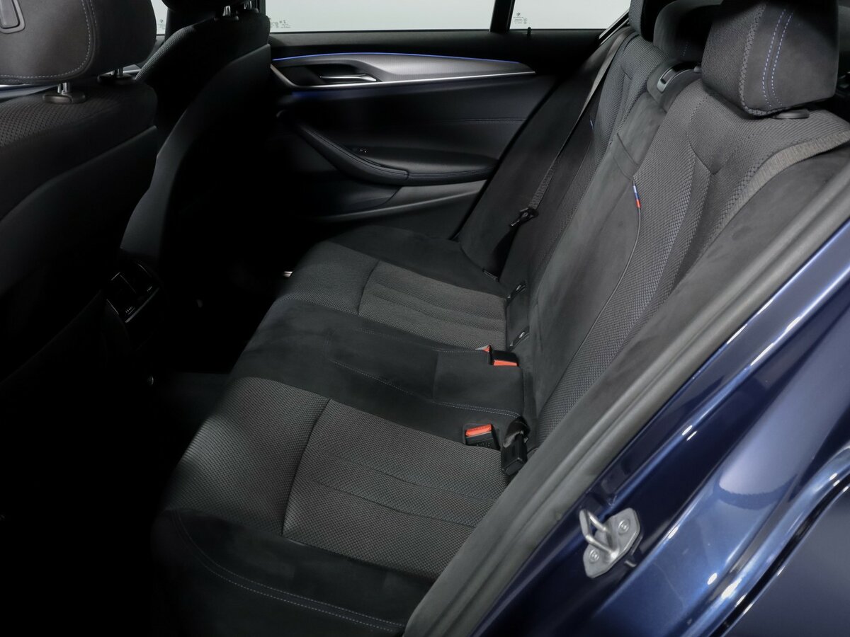 BMW 5 серии 2018 года с пробегом. Фото: #9