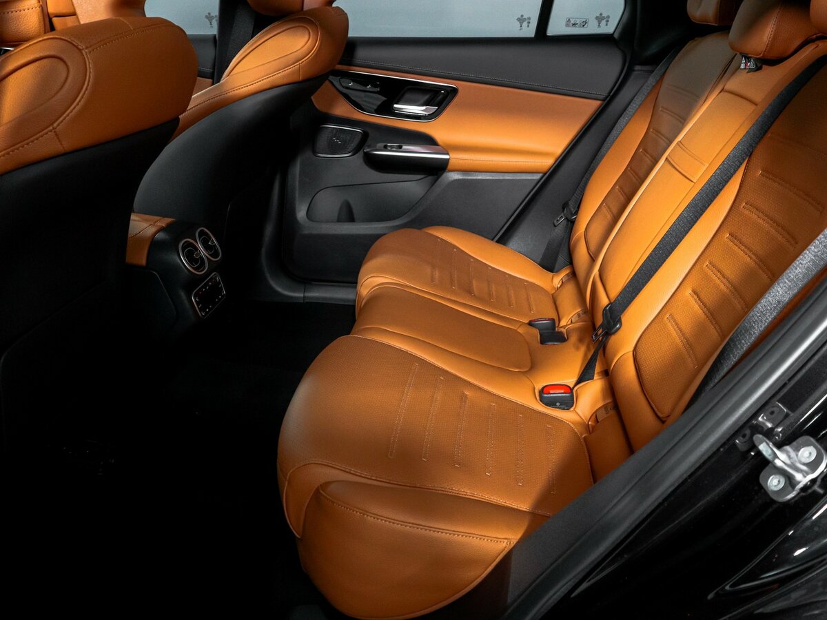 Mercedes-Benz GLC 2023 года с пробегом. Фото: #9