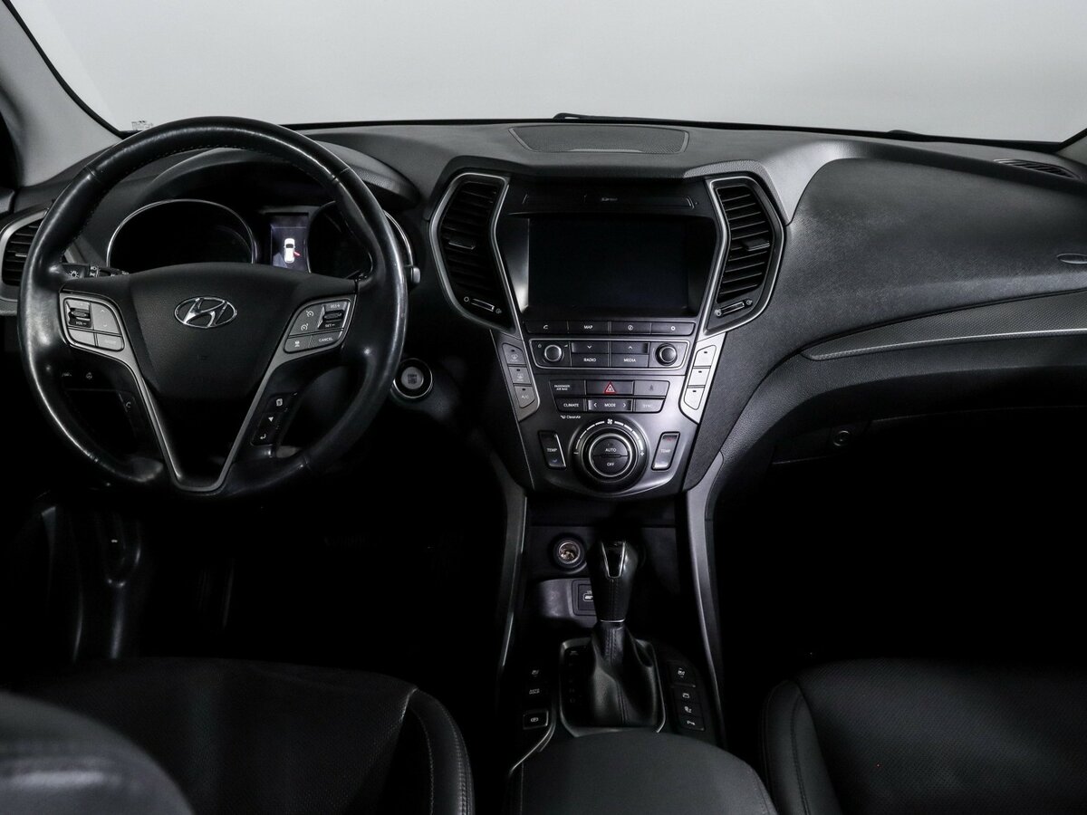 Hyundai Santa Fe 2017 года с пробегом. Фото: #12