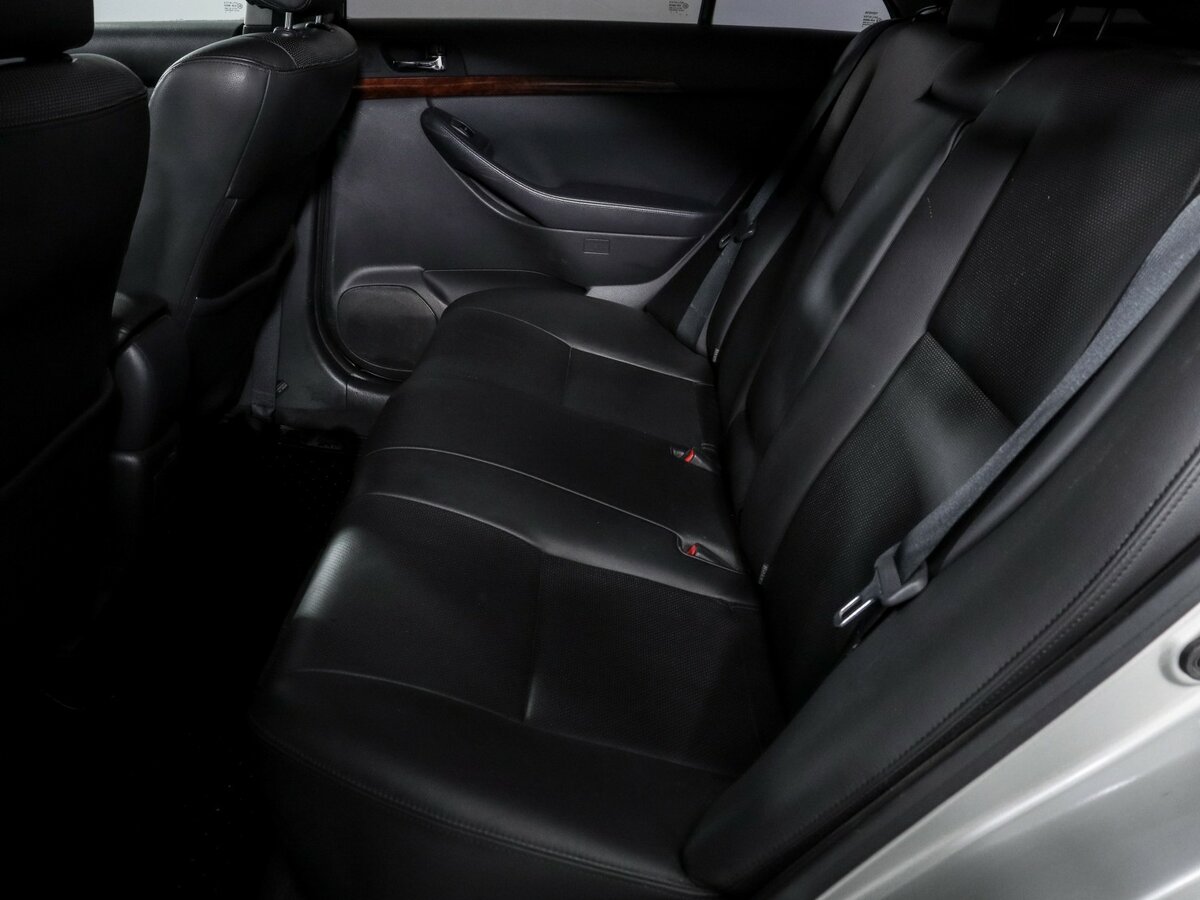 Toyota Avensis 2005 года с пробегом. Фото: #7