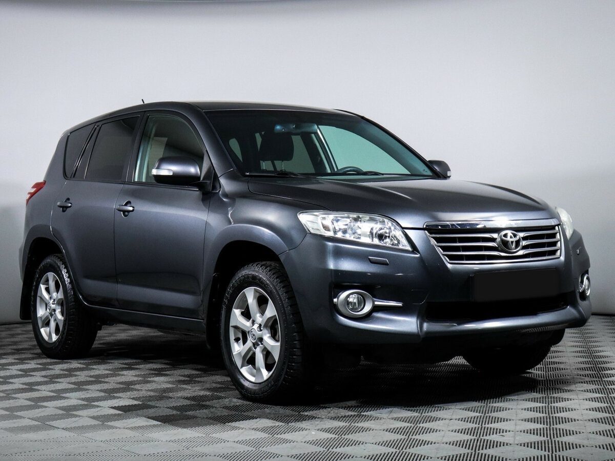 Toyota RAV4 2011 года с пробегом. Фото: #2