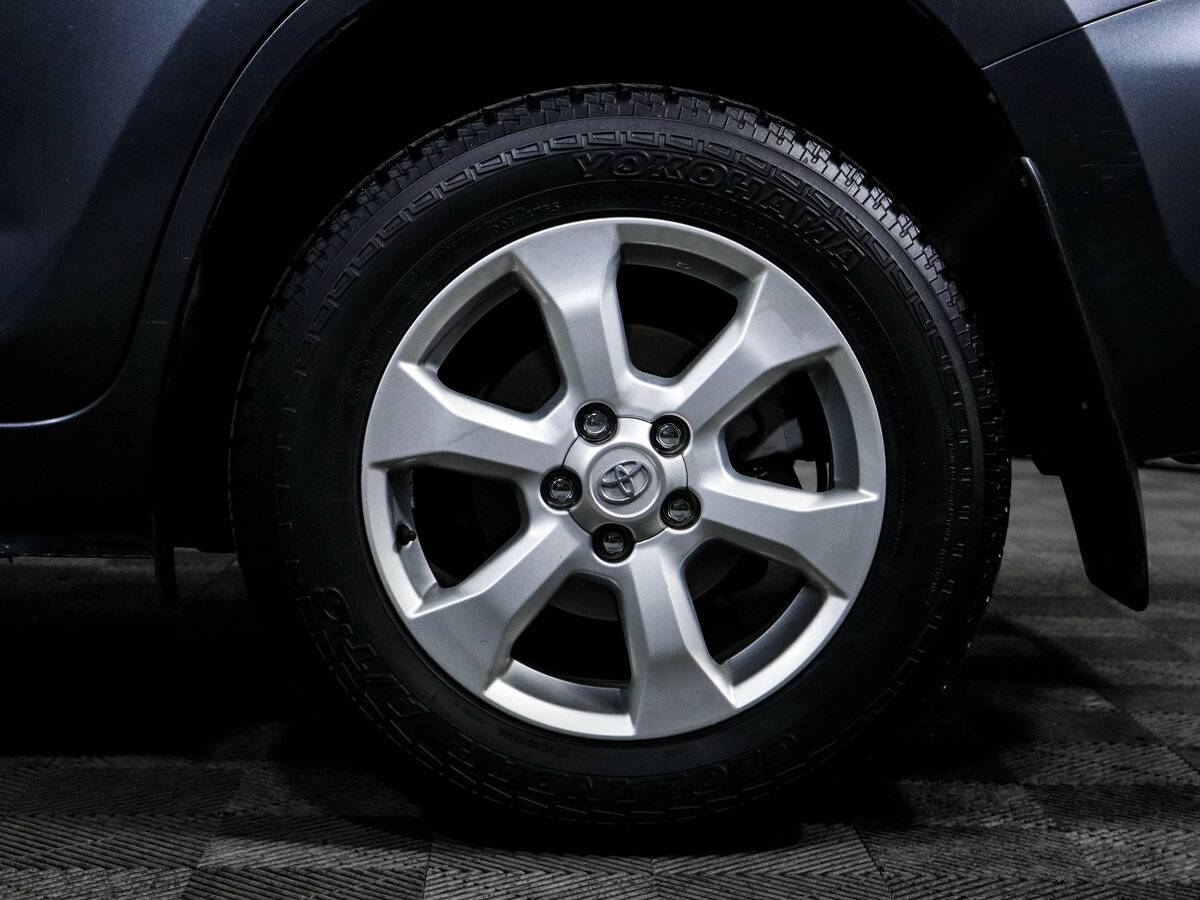 Toyota RAV4 2011 года с пробегом. Фото: #11