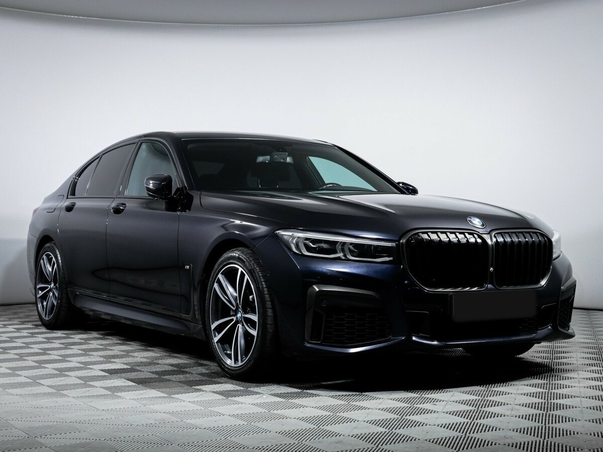BMW 7 серии 2021 года с пробегом. Фото: #2