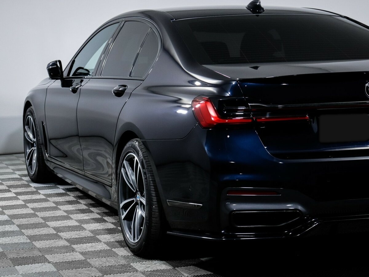 BMW 7 серии 2021 года с пробегом. Фото: #15