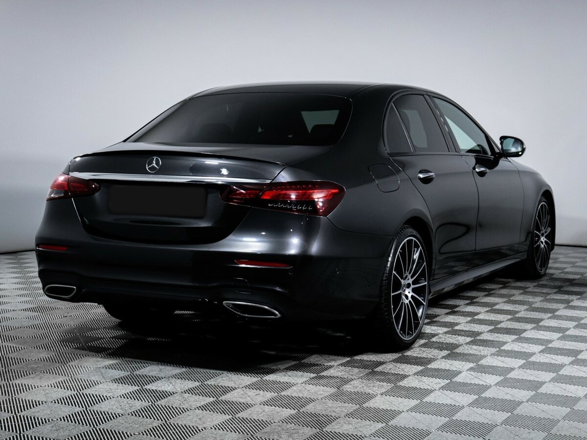 Mercedes-Benz E-Класс 2020 года с пробегом. Фото: #4