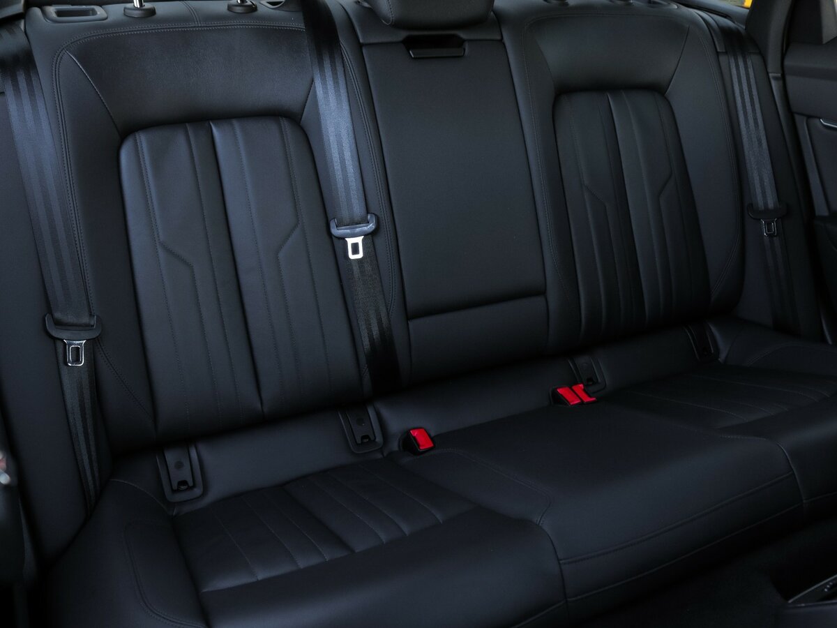 Audi A6 2021 года с пробегом. Фото: #7