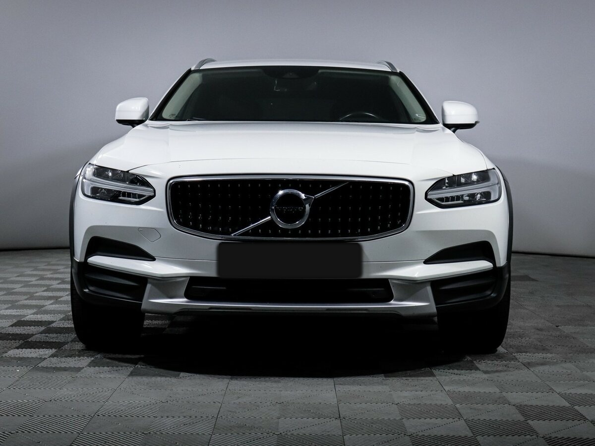 Volvo V90 Cross Country 2019 года с пробегом. Фото: #1