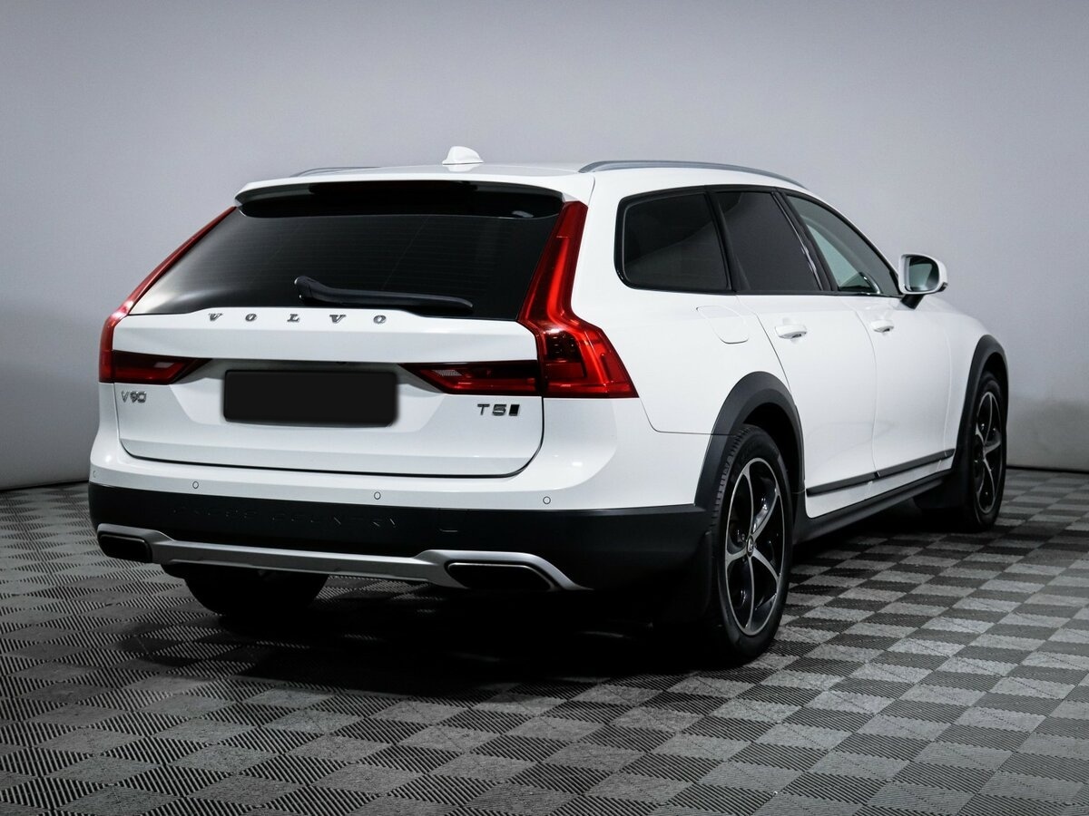 Volvo V90 Cross Country 2019 года с пробегом. Фото: #4