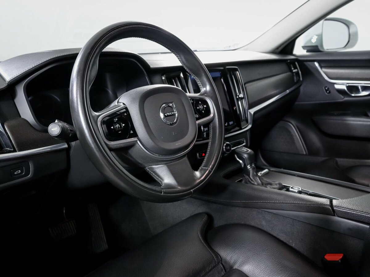 Volvo V90 Cross Country 2019 года с пробегом. Фото: #12