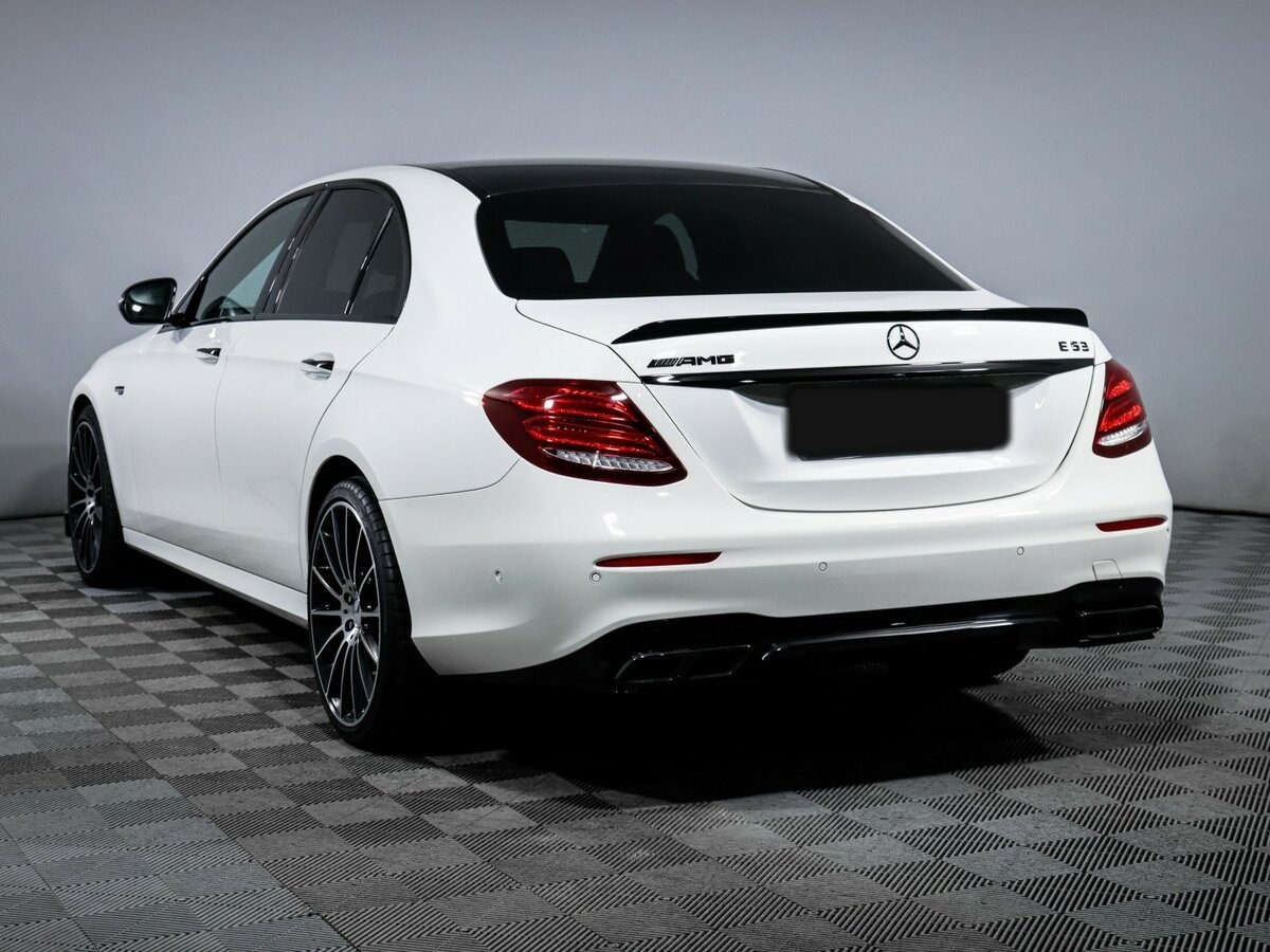 Mercedes-Benz E-Класс AMG 2017 года с пробегом. Фото: #6