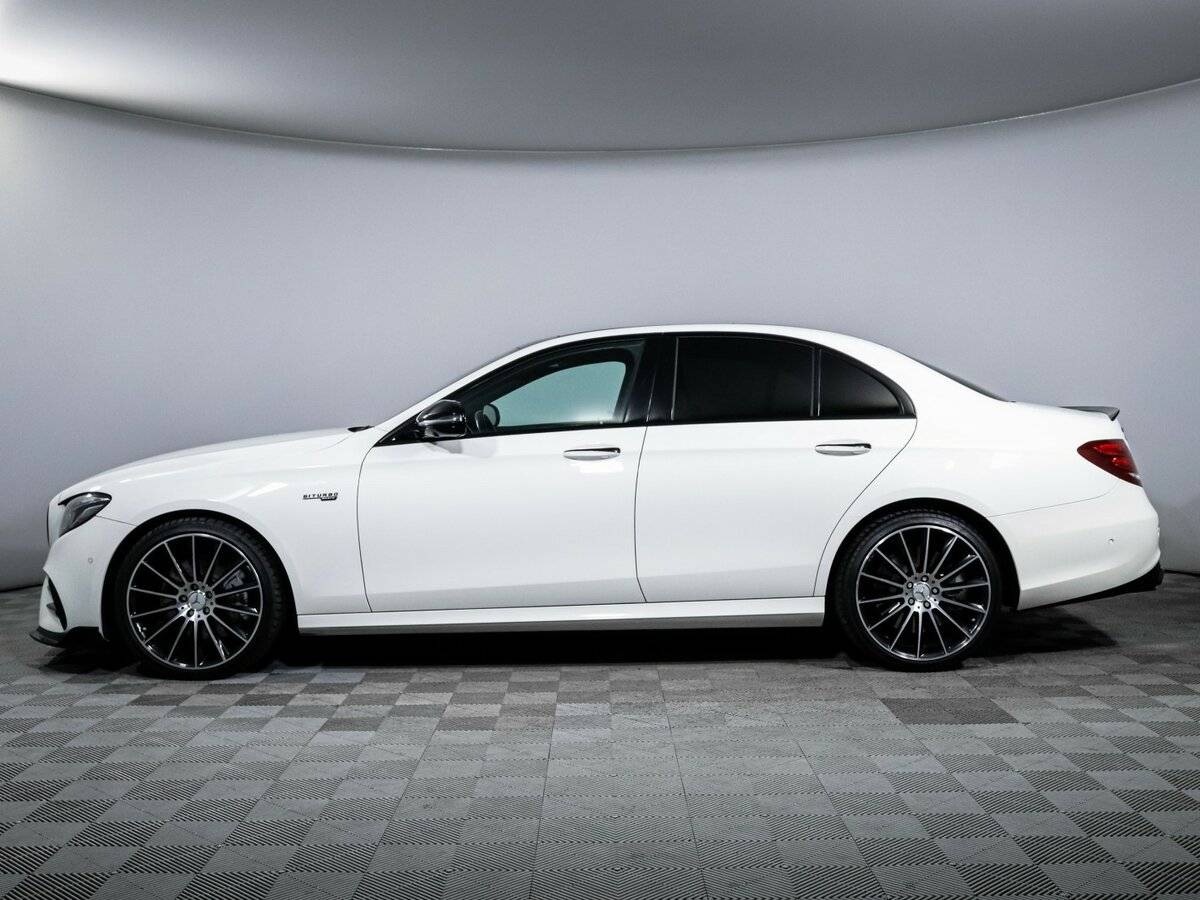 Mercedes-Benz E-Класс AMG 2017 года с пробегом. Фото: #7