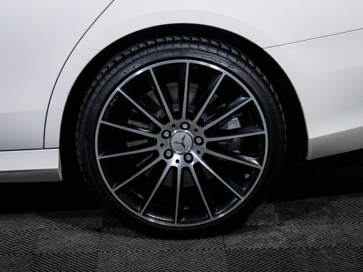 Mercedes-Benz E-Класс AMG 2017 года с пробегом. Фото: #13