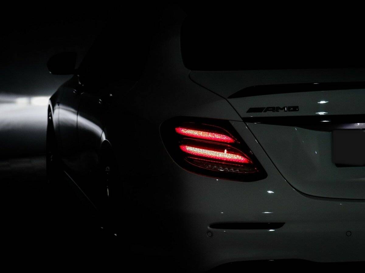 Mercedes-Benz E-Класс AMG 2017 года с пробегом. Фото: #27