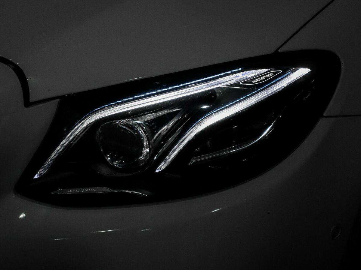 Mercedes-Benz E-Класс AMG 2017 года с пробегом. Фото: #32