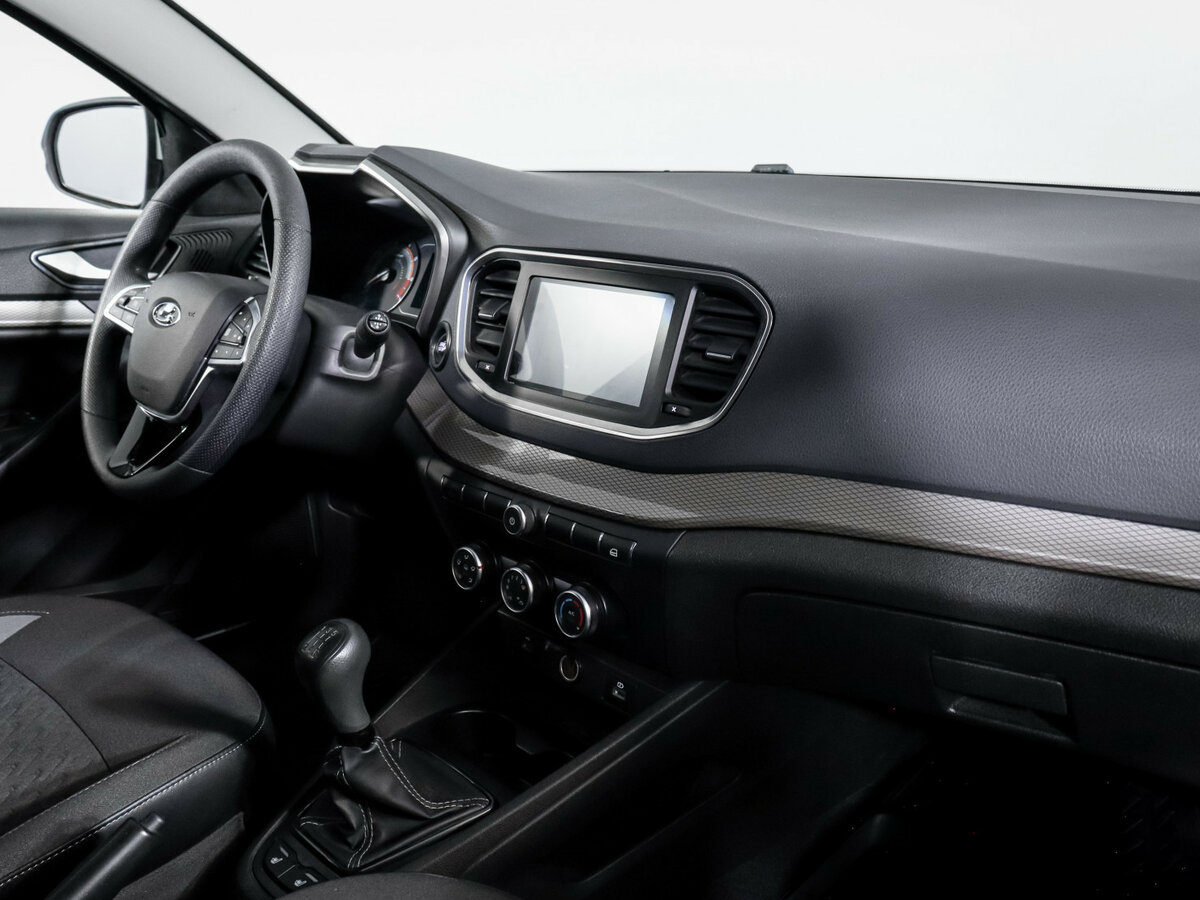 Lada (ВАЗ) Vesta 2023 года с пробегом. Фото: #6