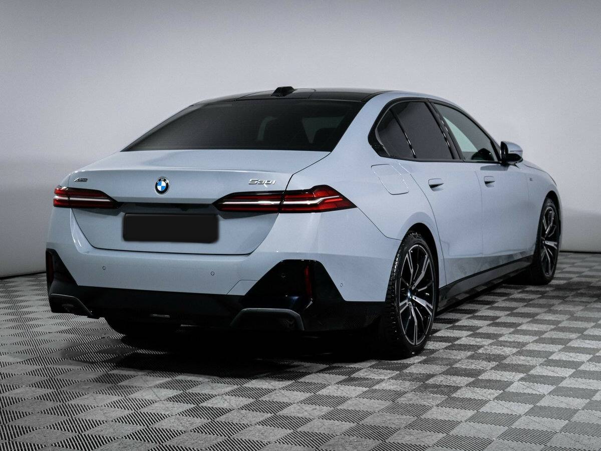 BMW 5 серии 2023 года с пробегом. Фото: #4