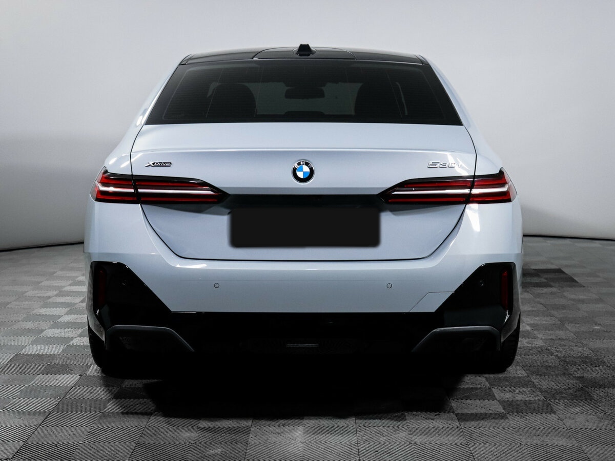 BMW 5 серии 2023 года с пробегом. Фото: #5