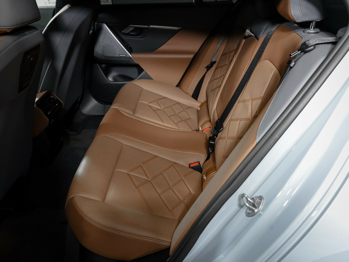 BMW 5 серии 2023 года с пробегом. Фото: #9