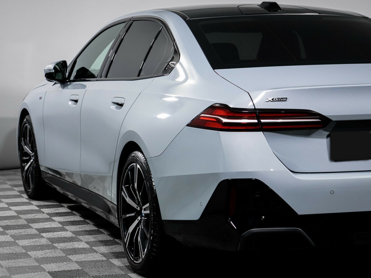 BMW 5 серии 2023 года с пробегом. Фото: #19