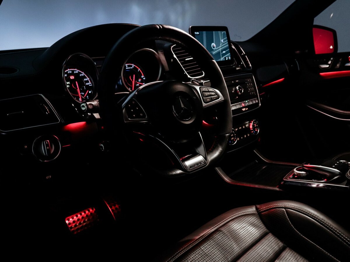 Mercedes-Benz GLS AMG 2016 года с пробегом. Фото: #24