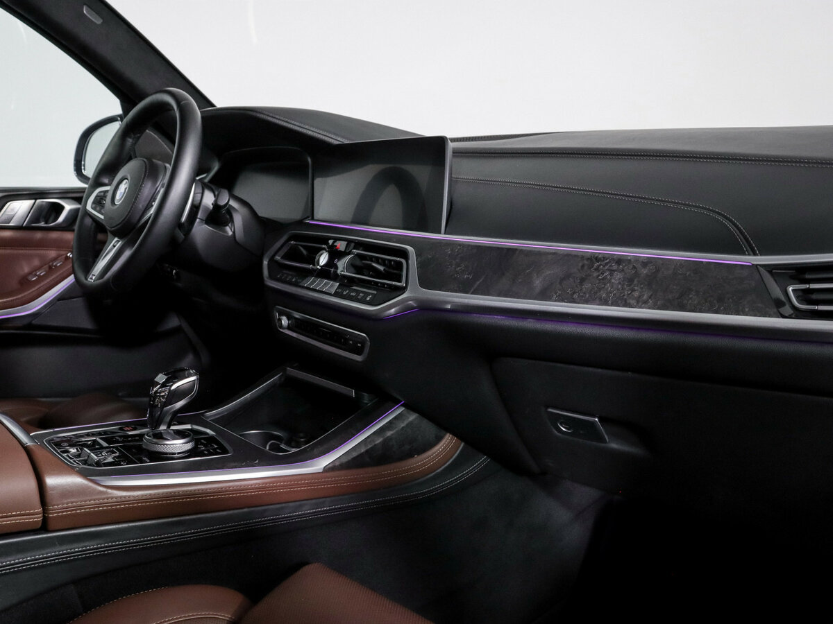 BMW X7 2020 года с пробегом. Фото: #8