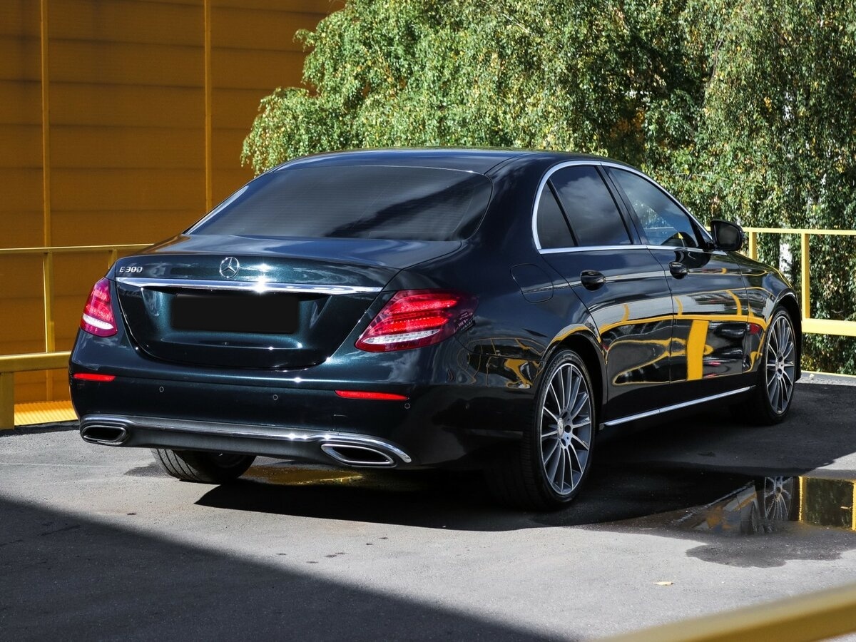 Mercedes-Benz E-Класс 2017 года с пробегом. Фото: #3