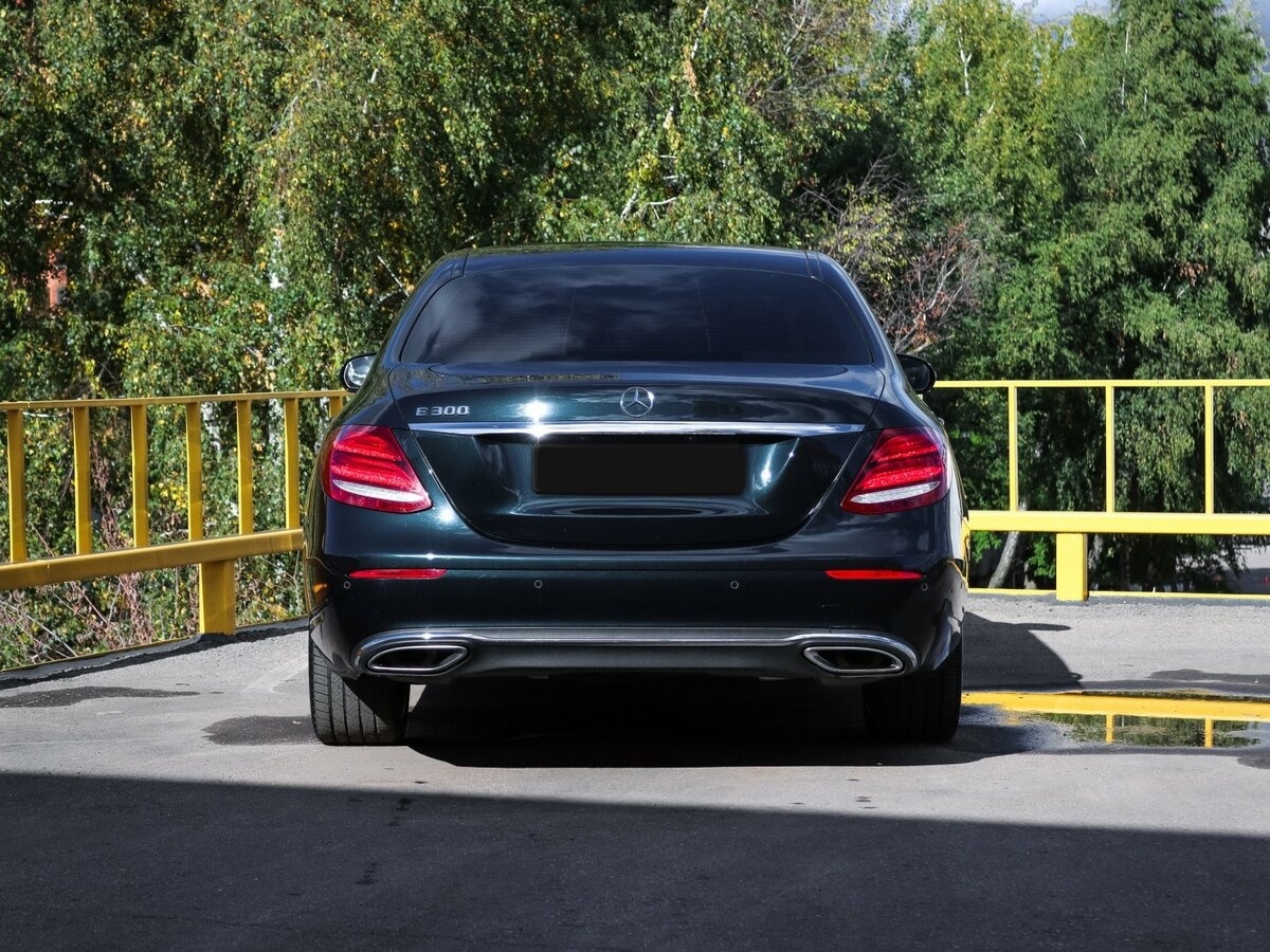 Mercedes-Benz E-Класс 2017 года с пробегом. Фото: #4