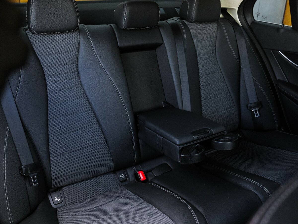 Mercedes-Benz E-Класс 2017 года с пробегом. Фото: #7