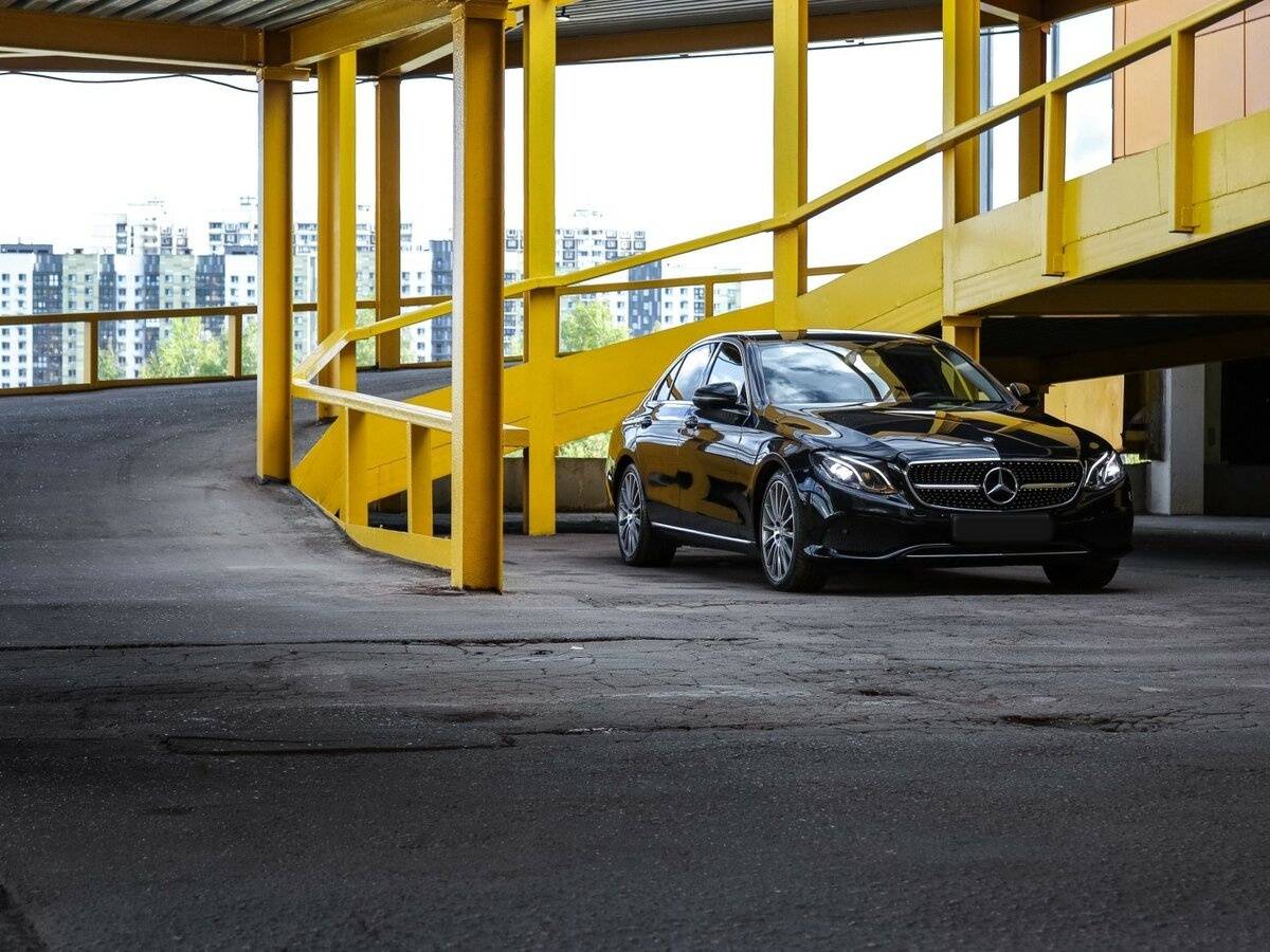 Mercedes-Benz E-Класс 2017 года с пробегом. Фото: #15