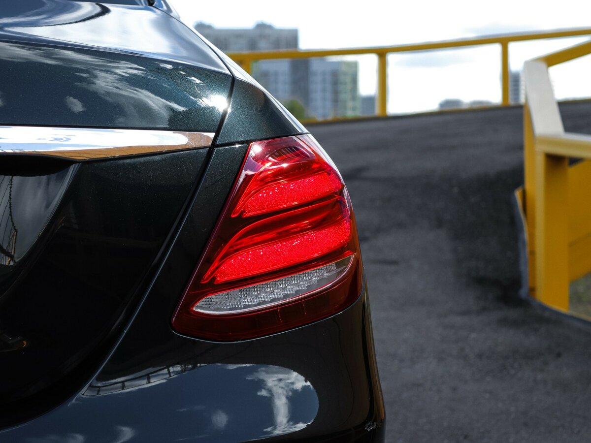 Mercedes-Benz E-Класс 2017 года с пробегом. Фото: #18