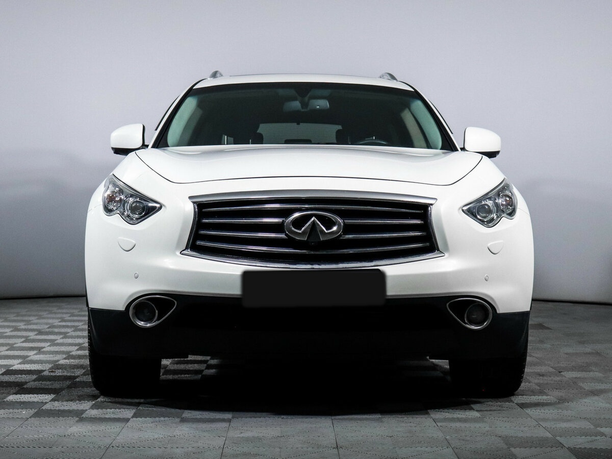 Infiniti FX 2012 года с пробегом. Фото: #1