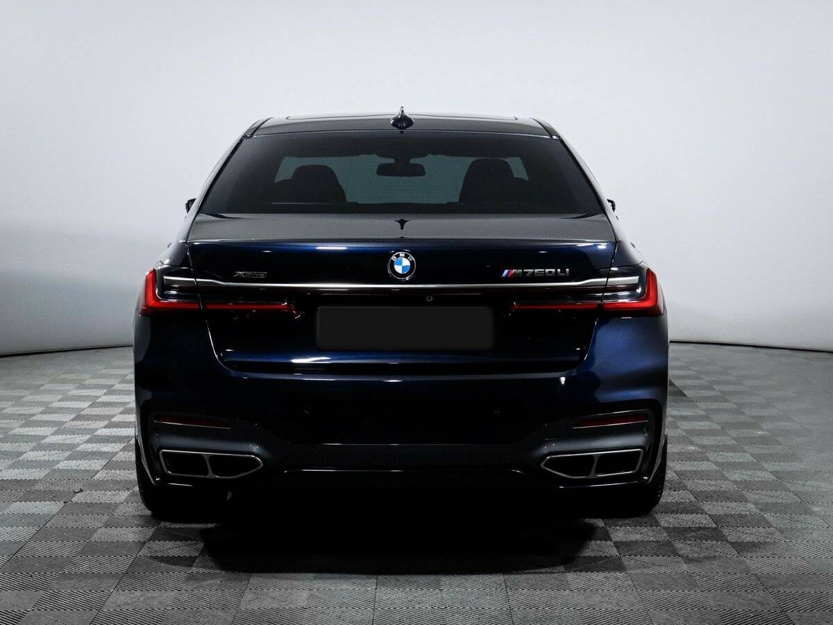 BMW 7 серии 2021 года с пробегом. Фото: #4