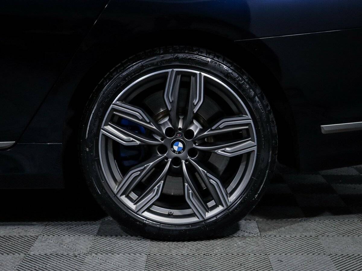 BMW 7 серии 2021 года с пробегом. Фото: #12