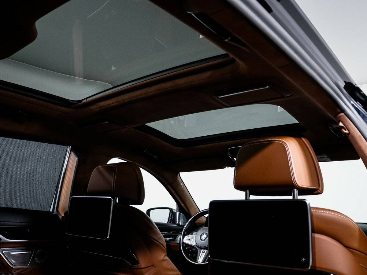 BMW 7 серии 2021 года с пробегом. Фото: #16