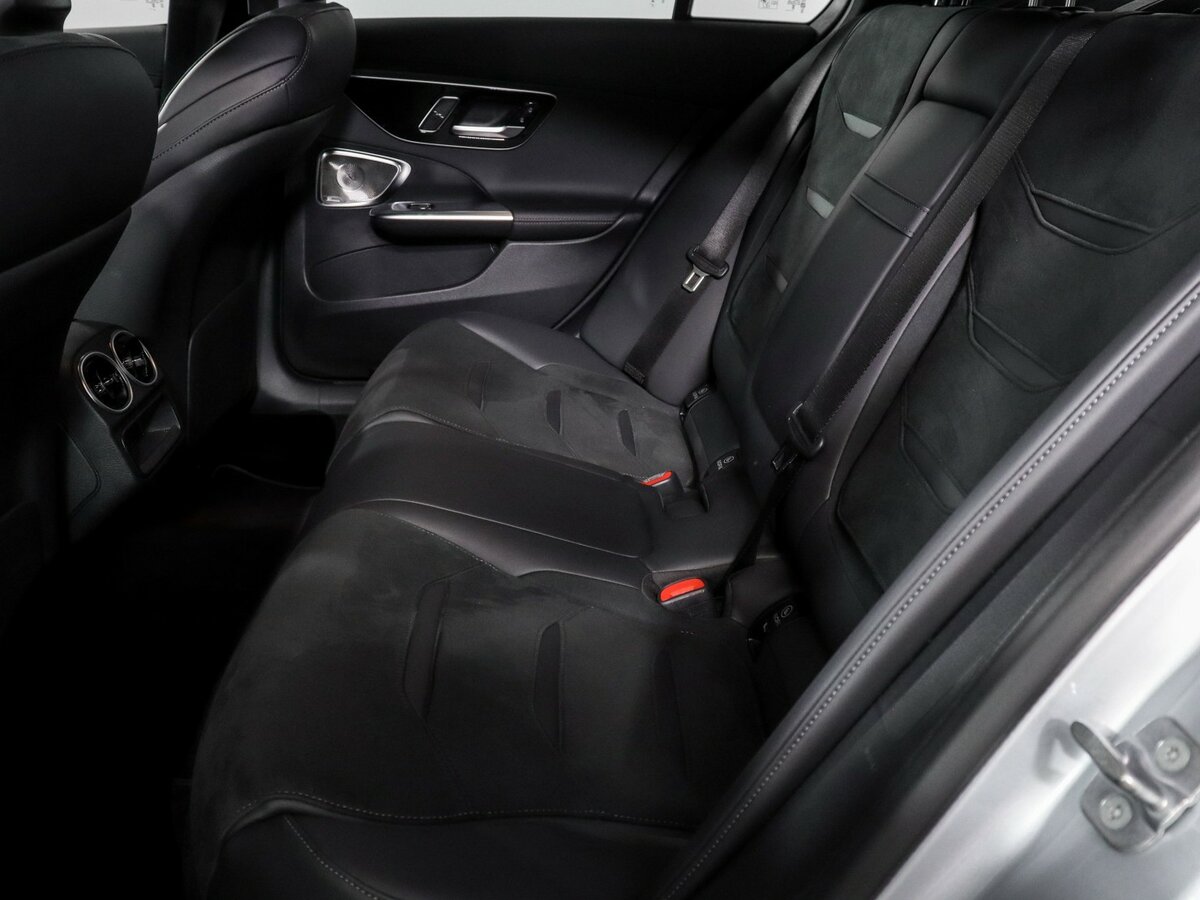 Mercedes-Benz C-Класс AMG 2023 года с пробегом. Фото: #7