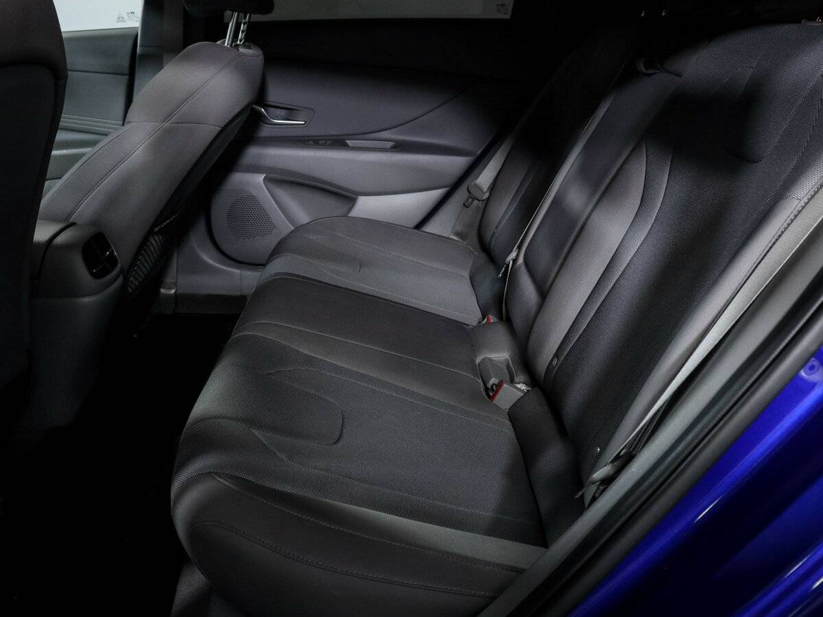 Hyundai Elantra 2021 года с пробегом. Фото: #7