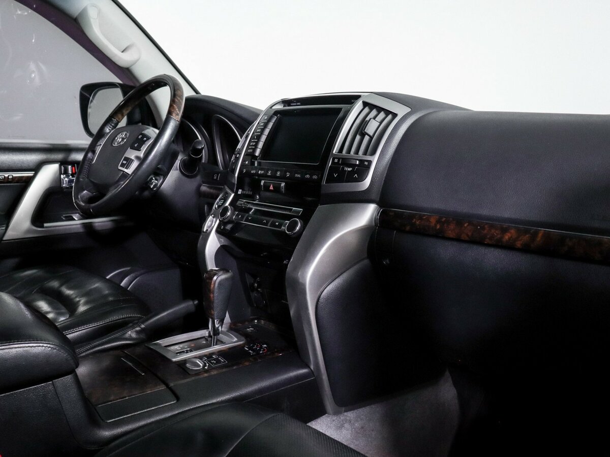Toyota Land Cruiser 2014 года с пробегом. Фото: #8