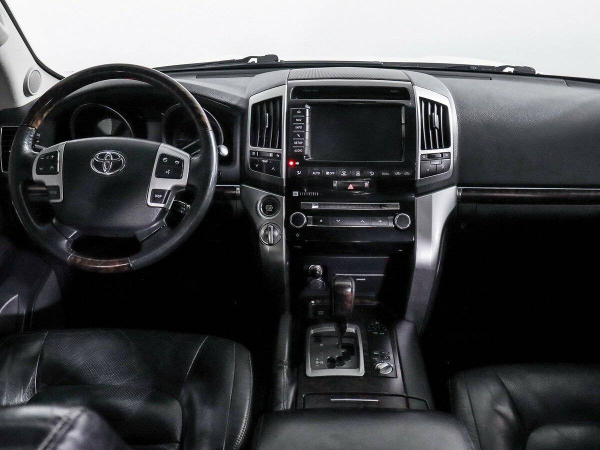 Toyota Land Cruiser 2014 года с пробегом. Фото: #11