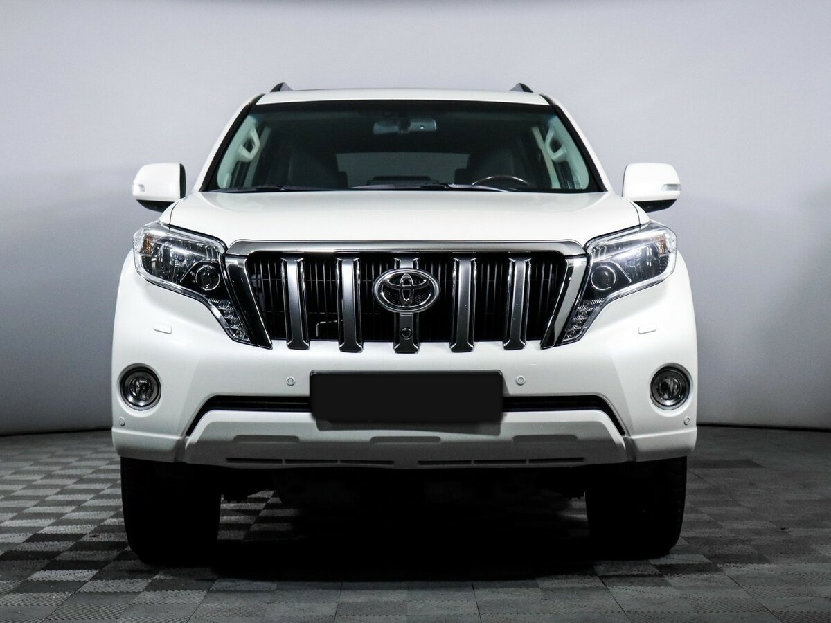 Toyota Land Cruiser Prado 2015 года с пробегом. Фото: #1