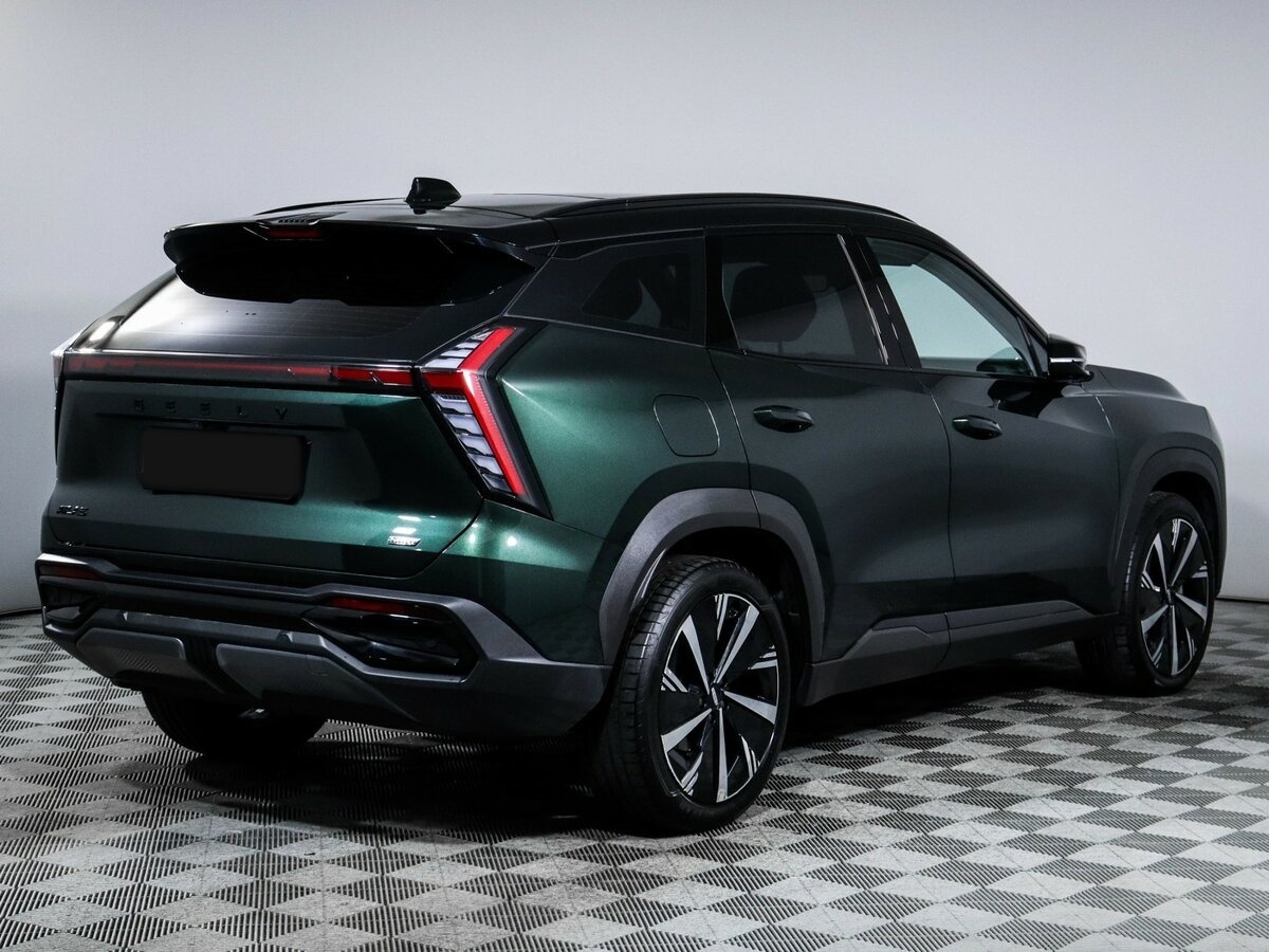 Geely Atlas 2024 года с пробегом. Фото: #3