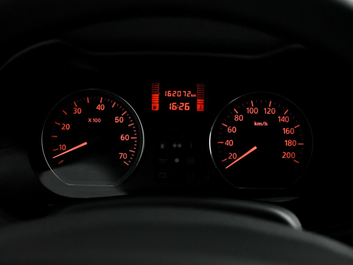 Б/У Ниссан Террано 2015 года. Фото: #15