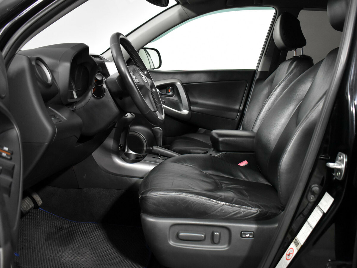 Toyota RAV4 2006 года с пробегом. Фото: #11