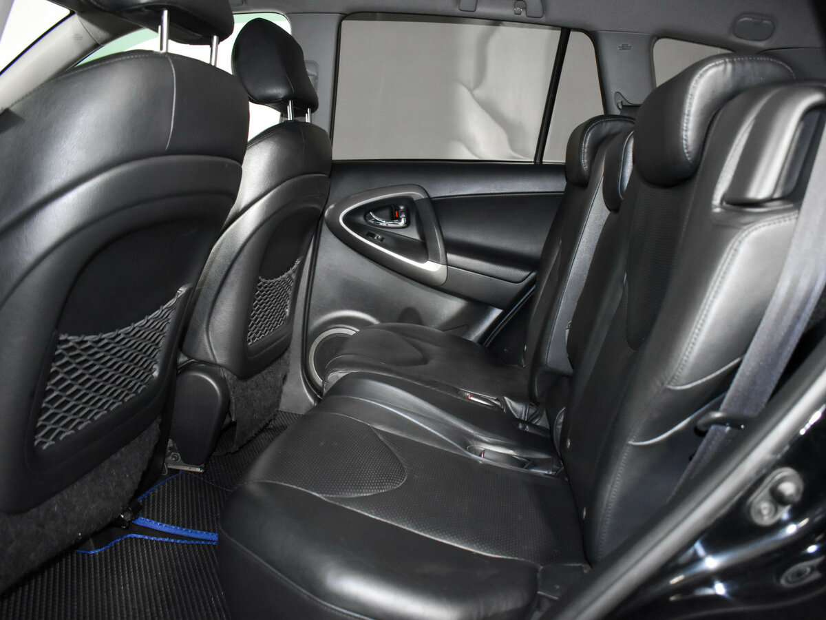 Toyota RAV4 2006 года с пробегом. Фото: #14